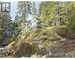 511 Burman Crt, Gold River, BC V0P1G0 Photo 11