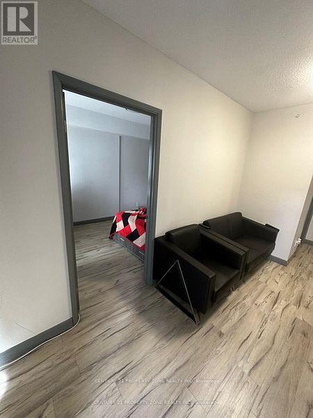 #162 258A SUNVIEW STREET - 4