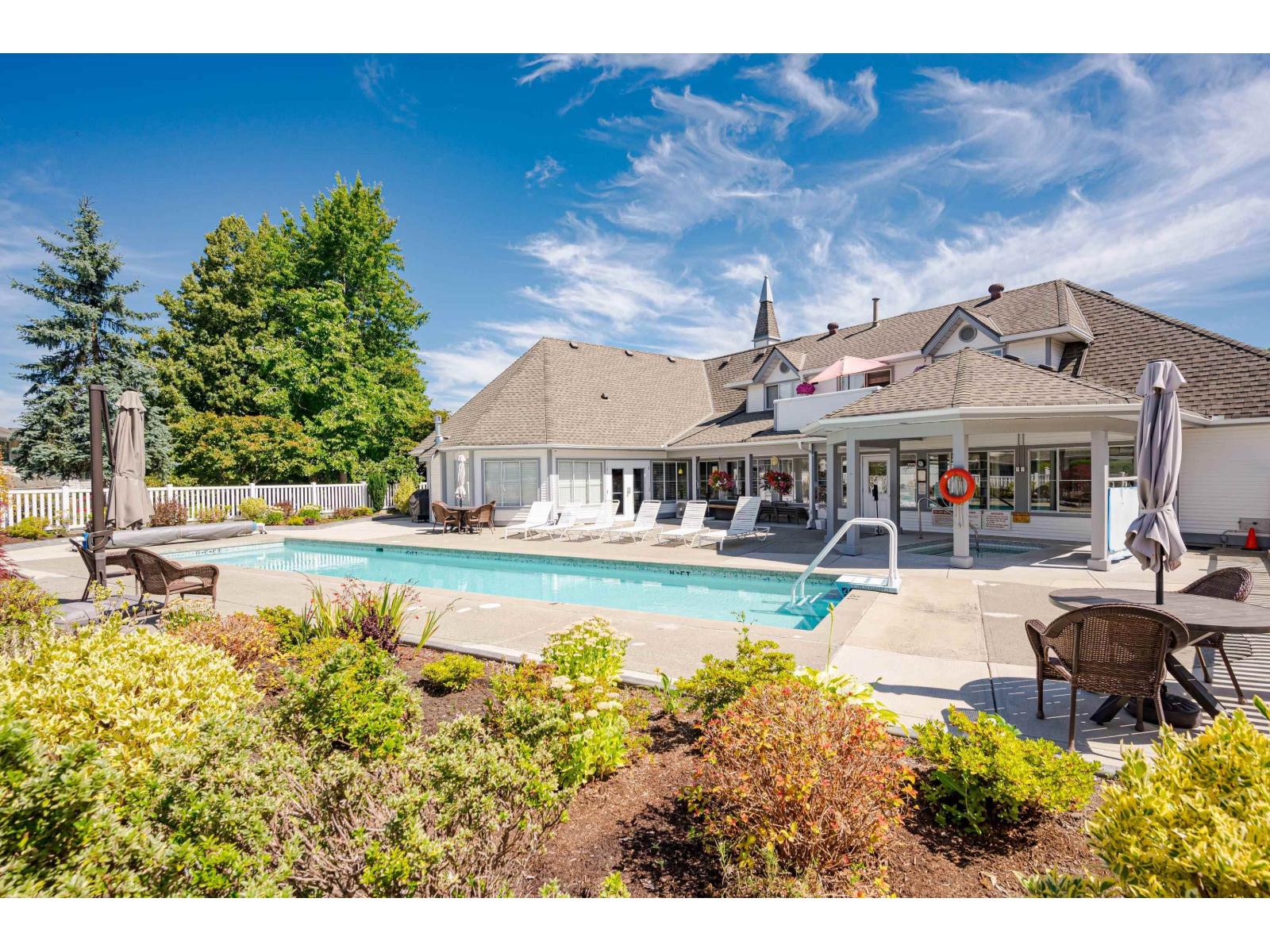 171 8737 212TH STREET, Langley