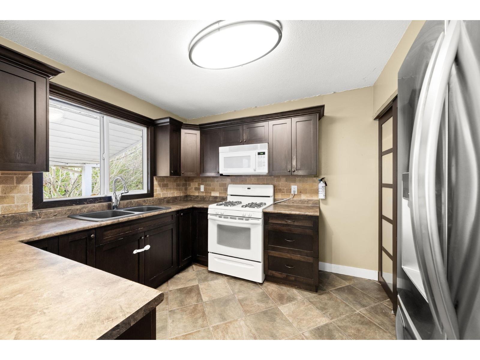 650 PARK STREET, Hope, Hope