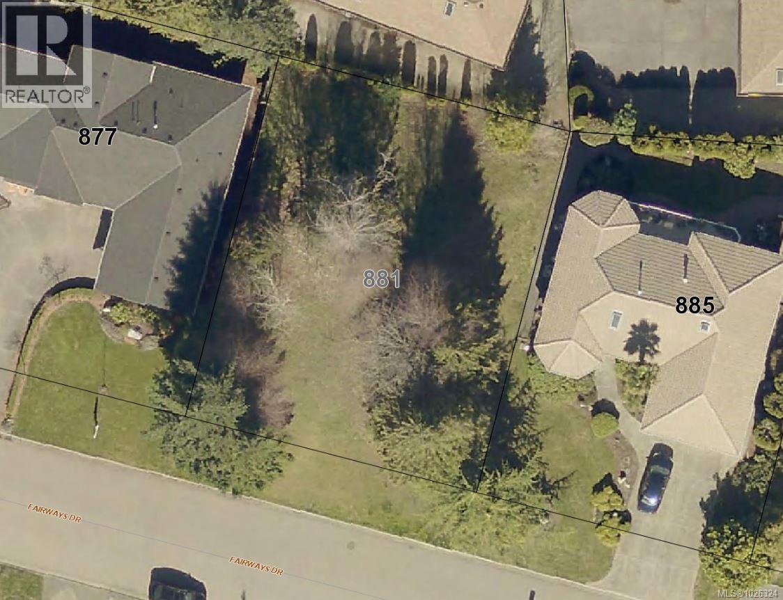 881 Fairways Dr, Qualicum Beach