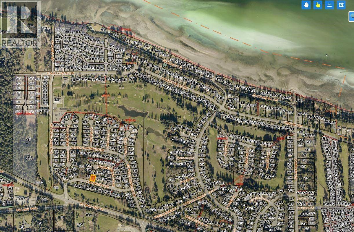 881 Fairways Dr, Qualicum Beach