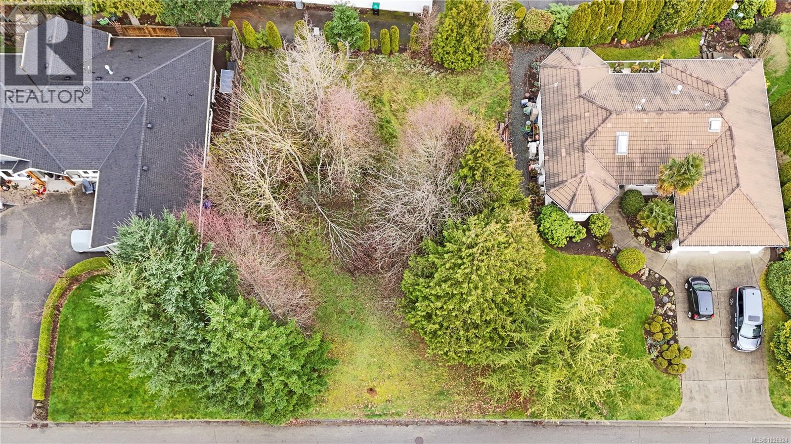 881 Fairways Dr, Qualicum Beach