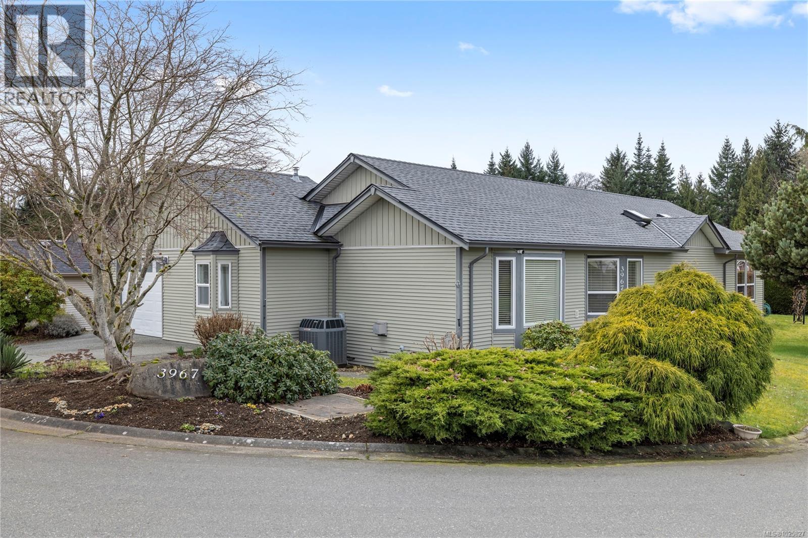 3967 Excalibur St, Nanaimo