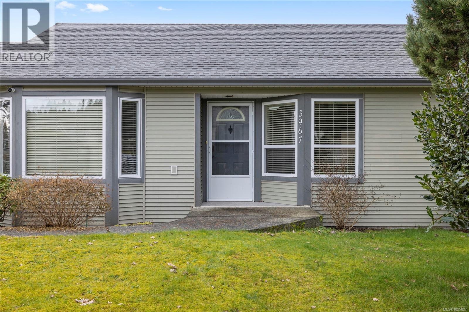 3967 Excalibur St, Nanaimo