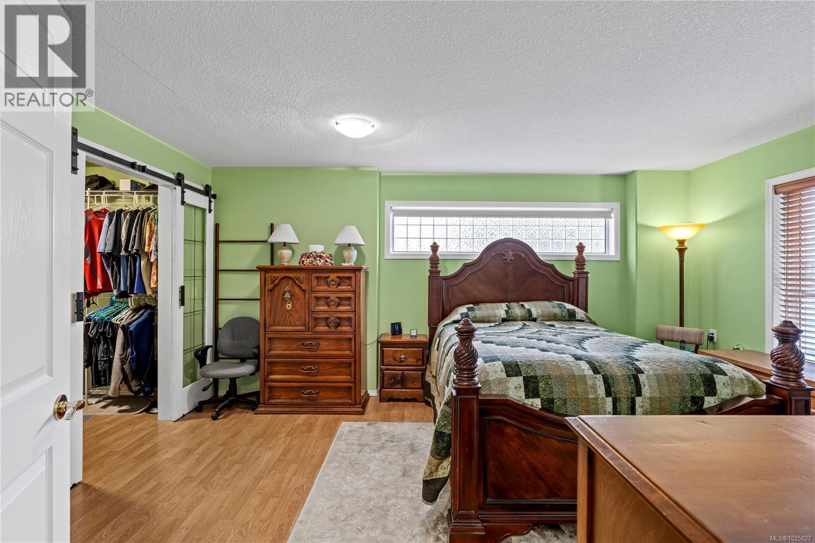 3967 Excalibur St, Nanaimo