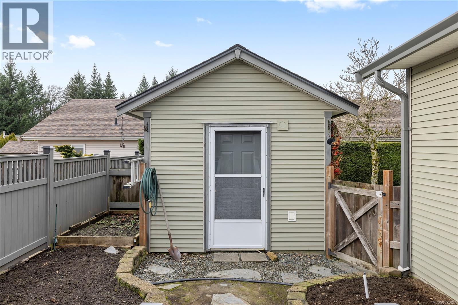 3967 Excalibur St, Nanaimo