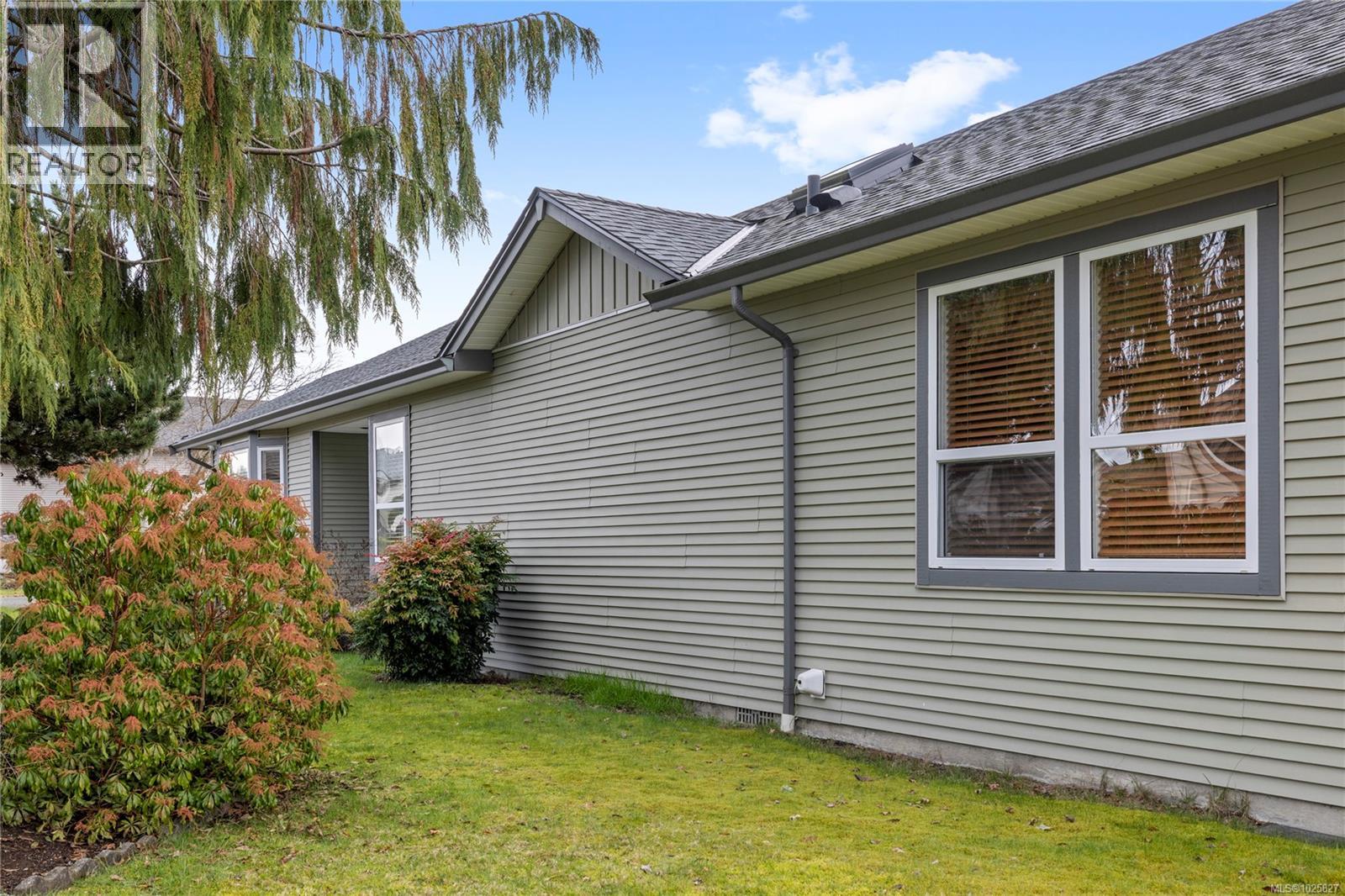 3967 Excalibur St, Nanaimo