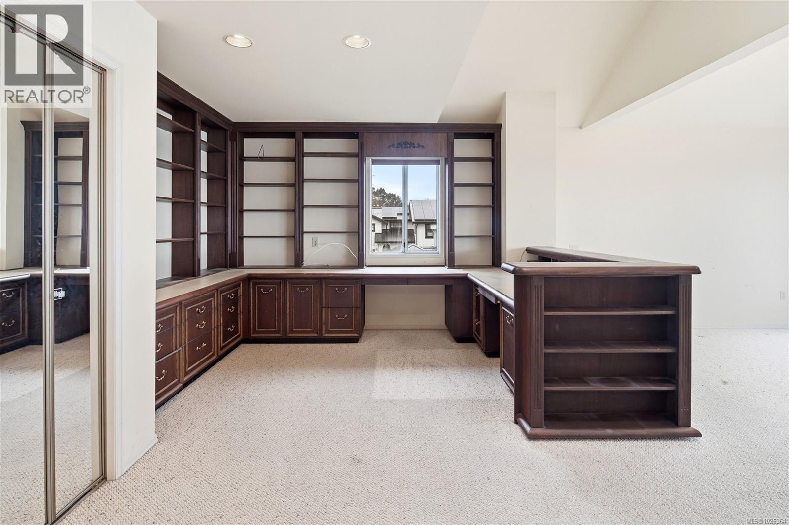  2524 Esplanade, Oak Bay