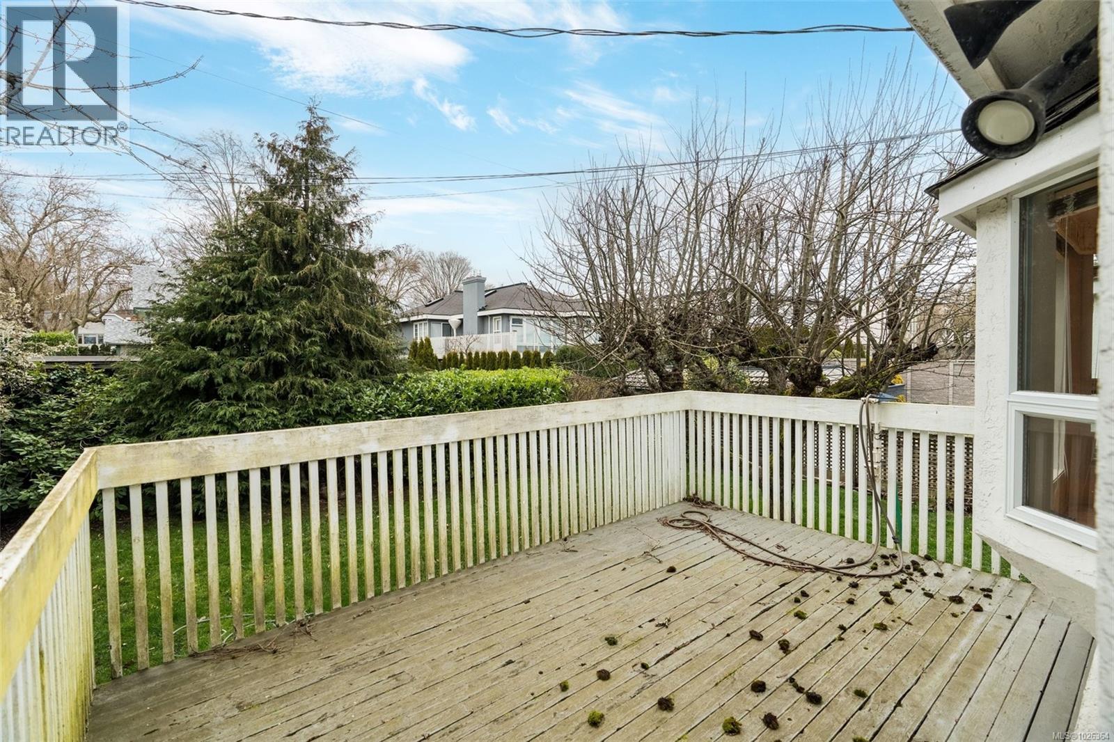  2524 Esplanade, Oak Bay