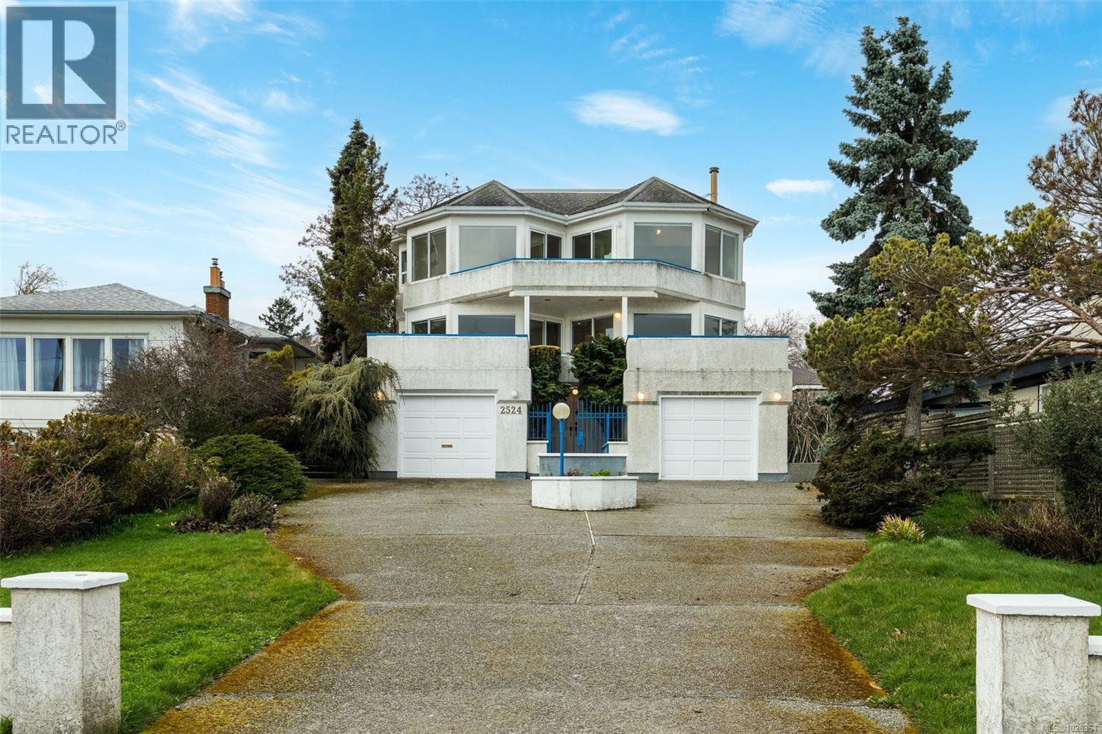 2524 Esplanade, Oak Bay