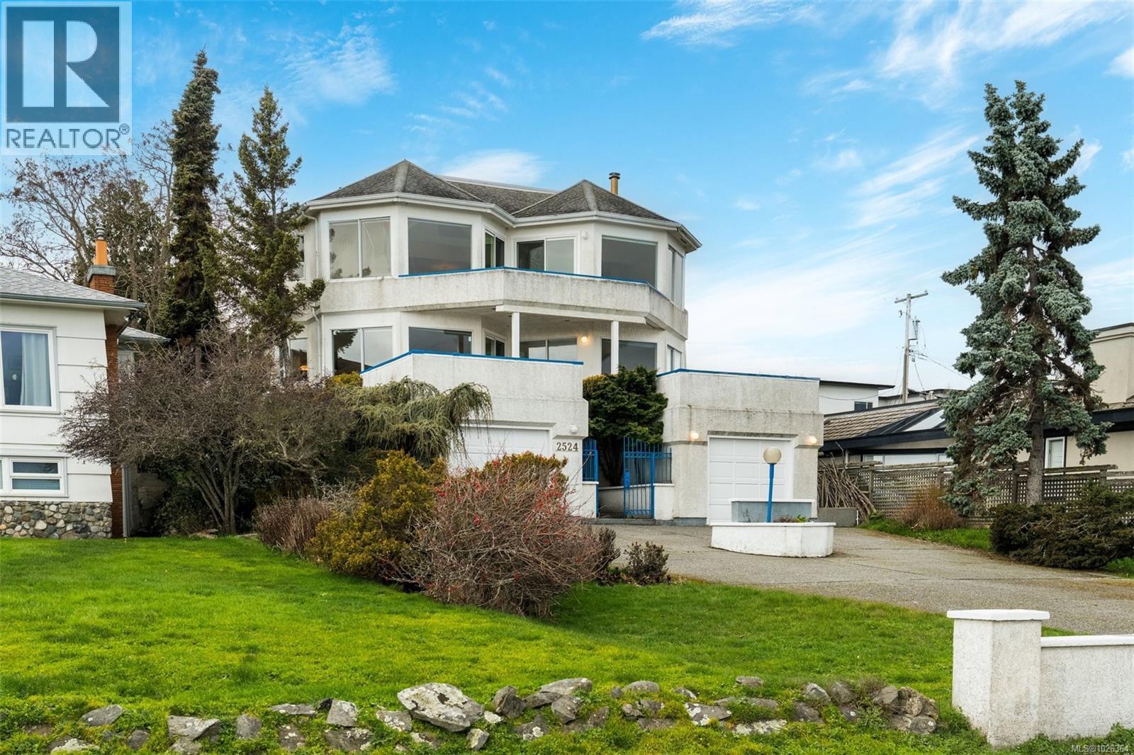  2524 Esplanade, Oak Bay