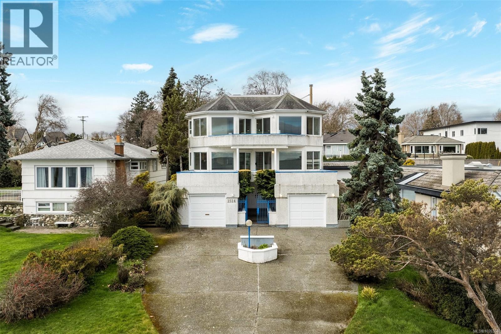  2524 Esplanade, Oak Bay