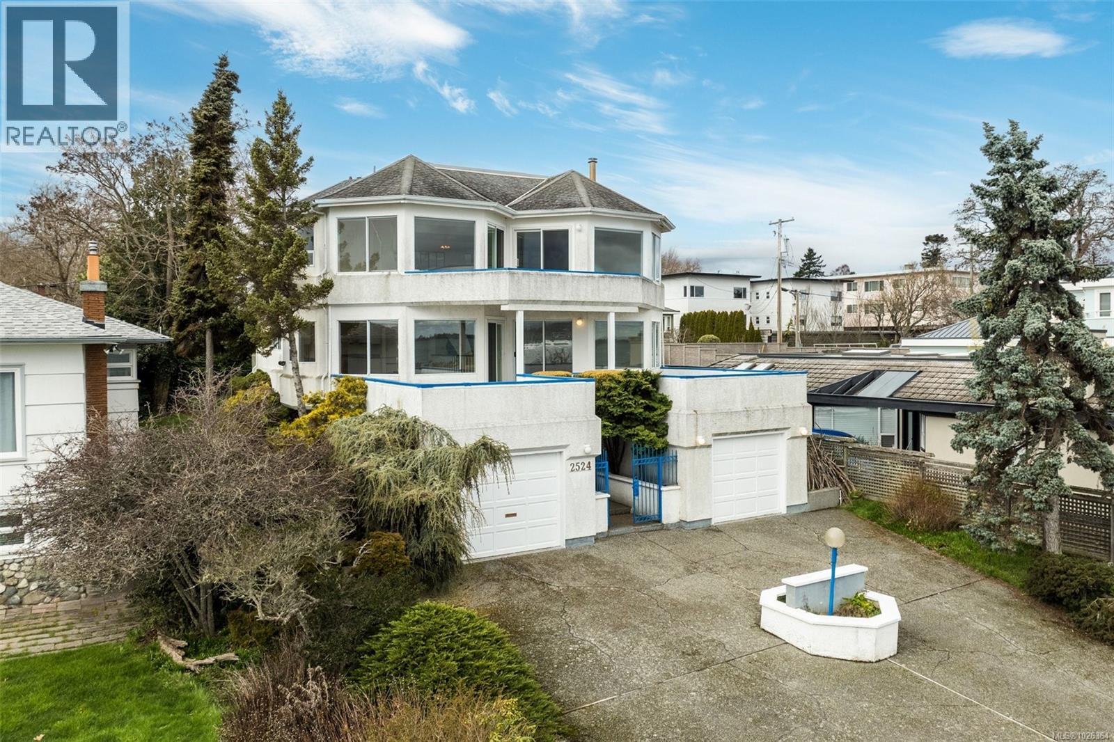  2524 Esplanade, Oak Bay