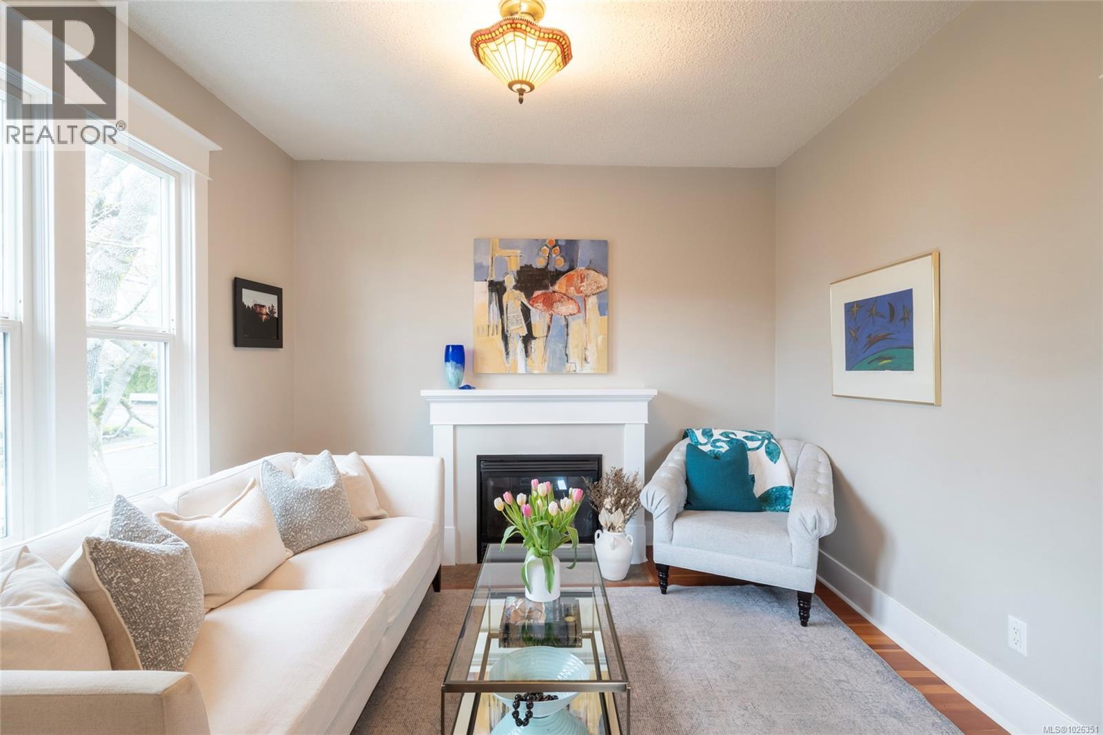  675 Monterey Avenue, Oak Bay