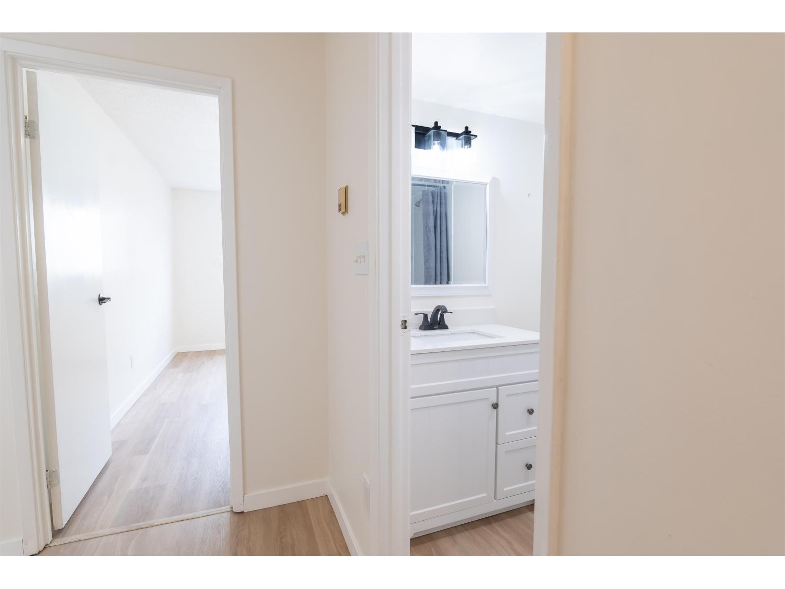 205 45749 SPADINA AVENUE, Chilliwack Downtown, Chilliwack