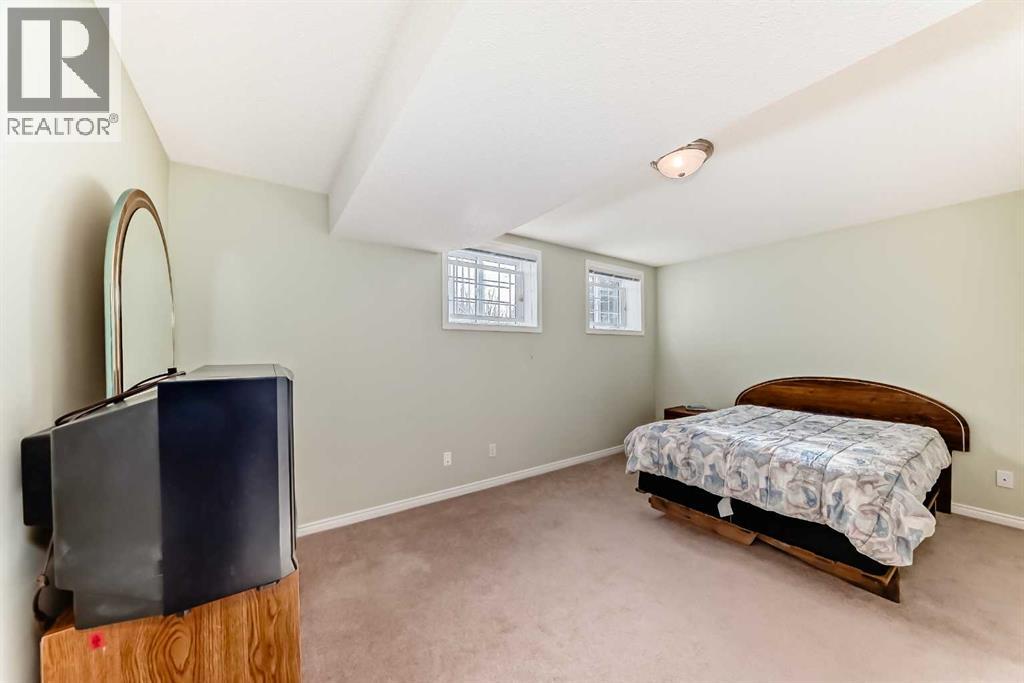 Single Family House Bungalow for Sale in   Martha