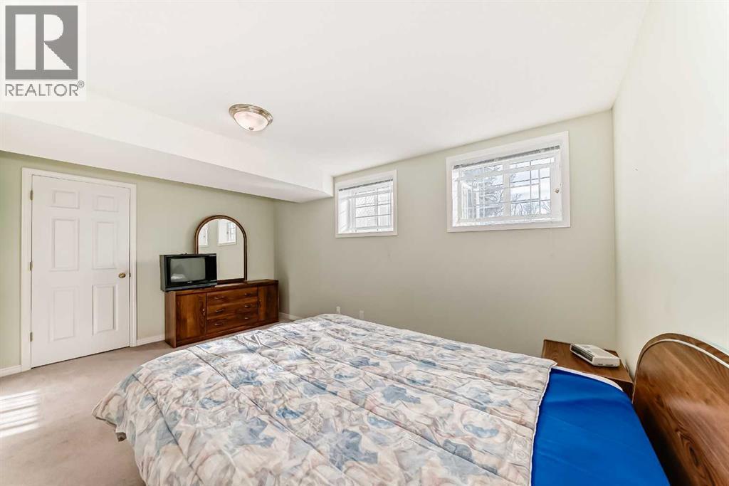 Single Family House Bungalow for Sale in   Martha