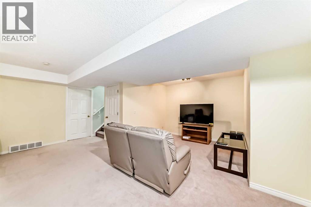 Single Family House Bungalow for Sale in   Martha