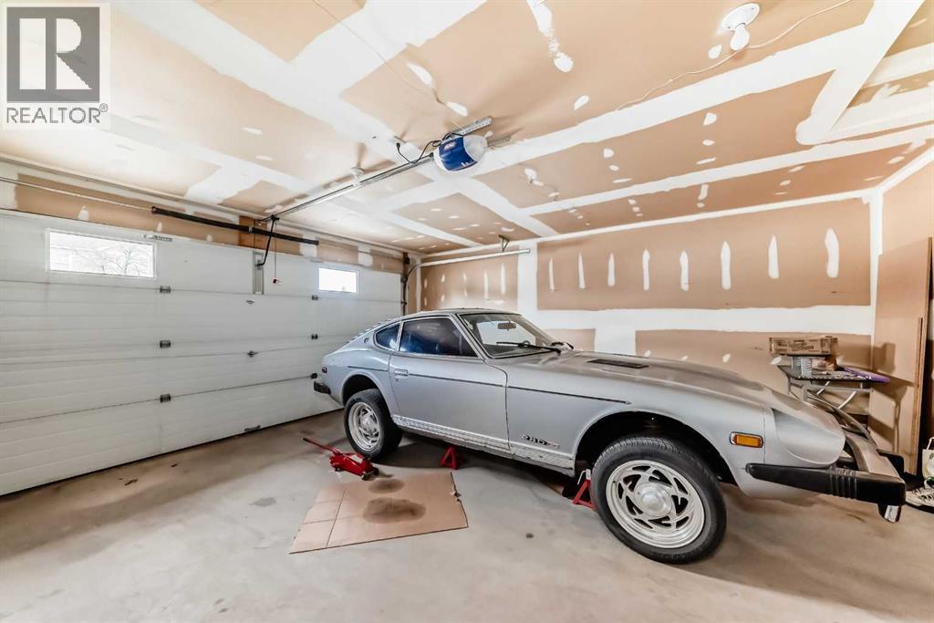 Single Family House Bungalow for Sale in   Martha