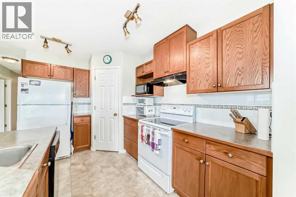 Single Family House Bungalow for Sale in   Martha