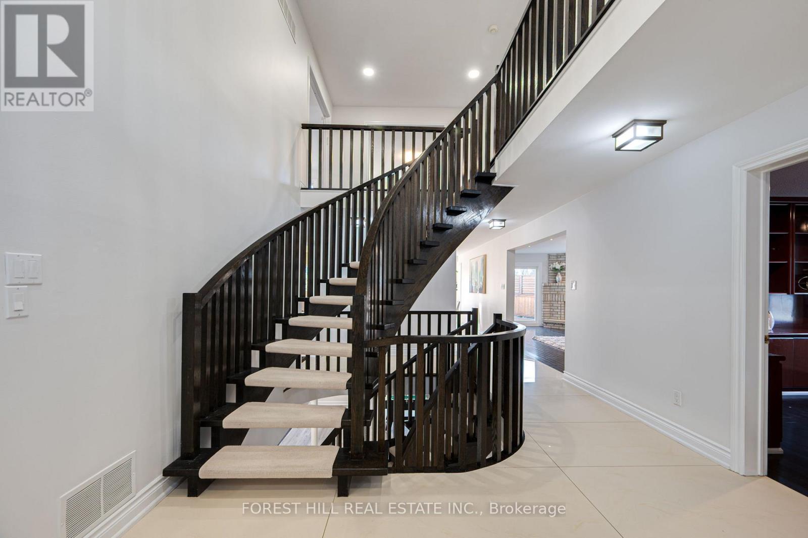 211 FRANKLIN AVENUE - 22