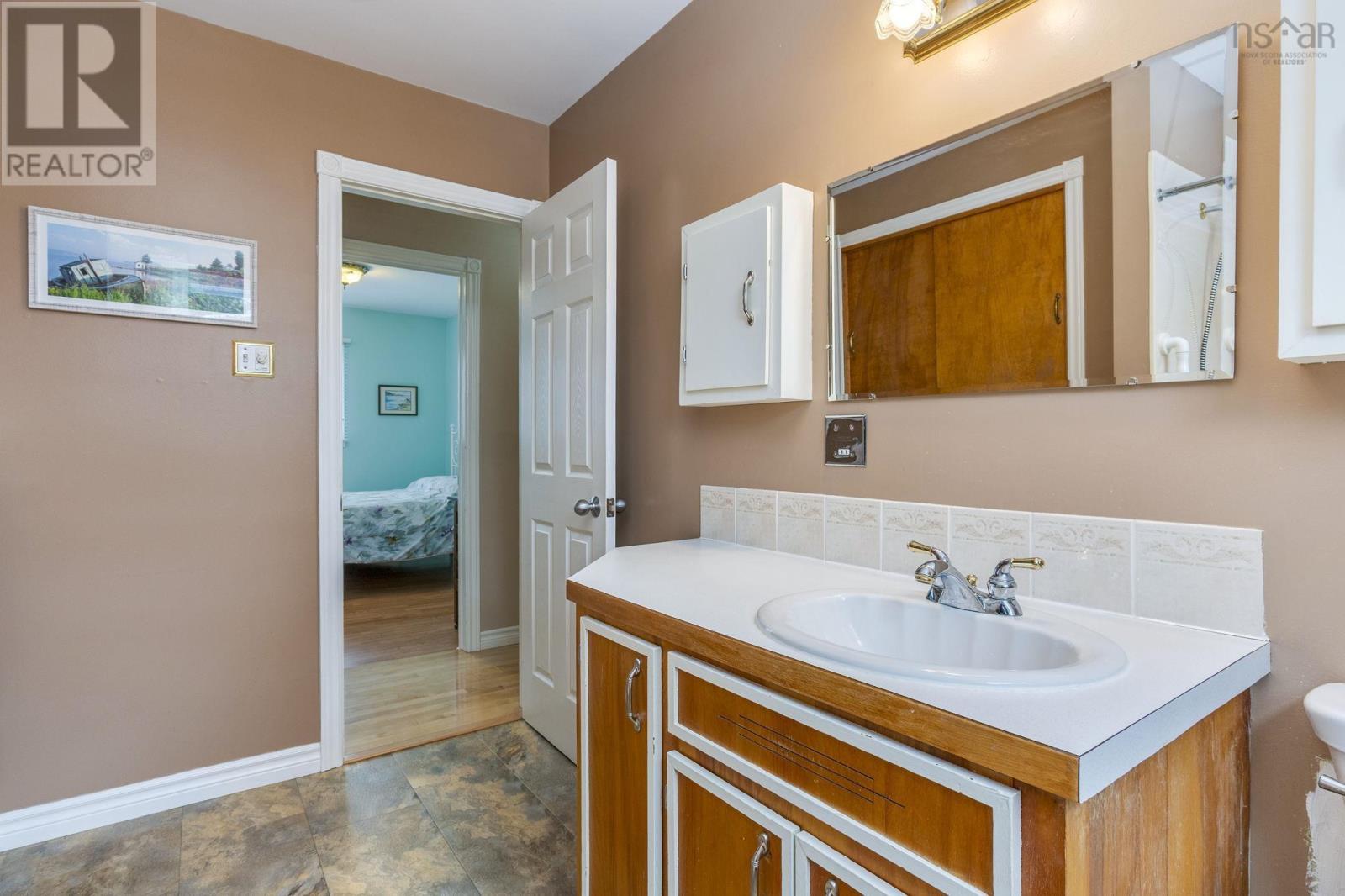 Property 32 of 50 of 56 Brook Street