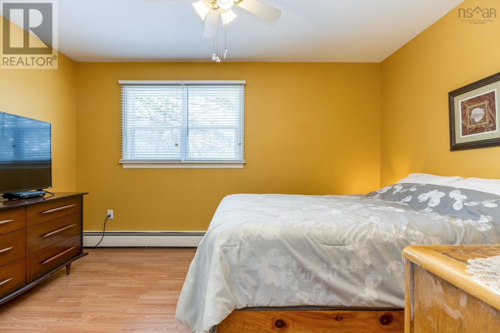 Property 26 of 50 of 56 Brook Street