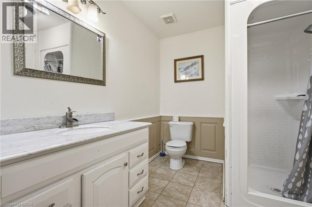 4 LAKESIDE Drive, Stoney Creek, Ontario