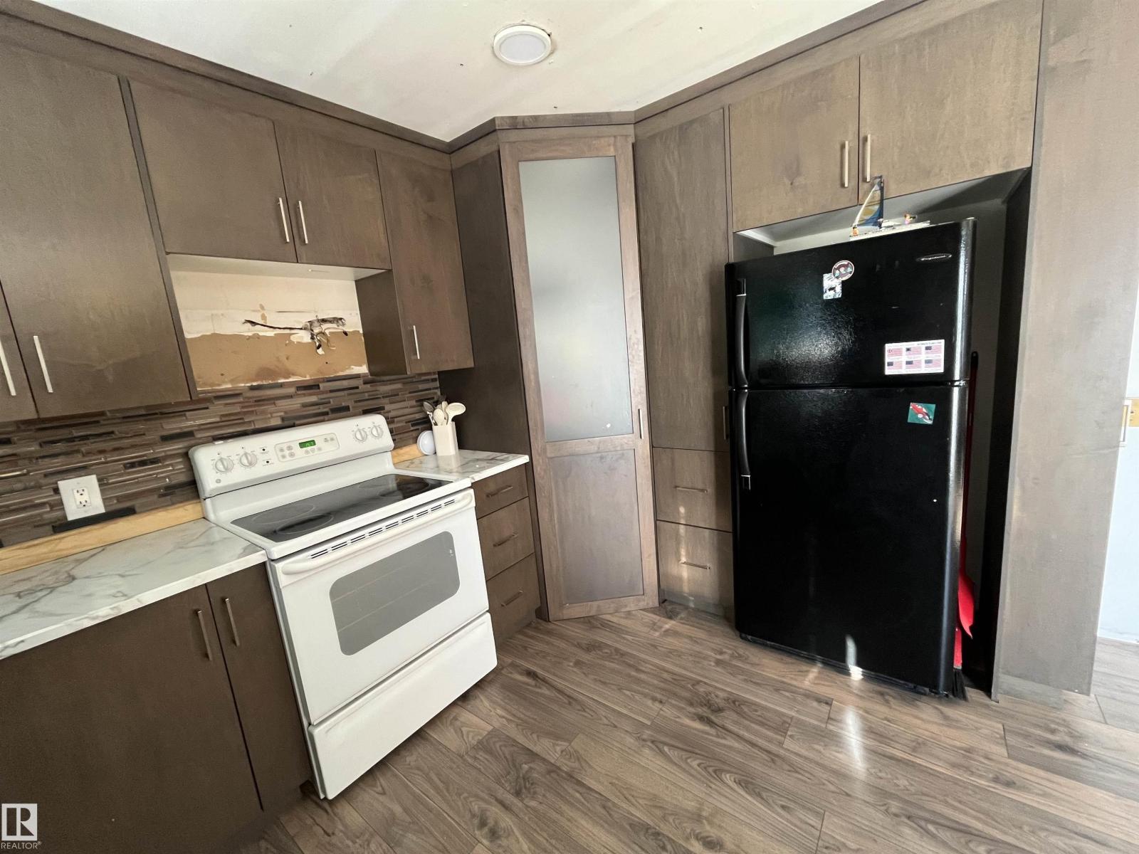 11035 104 Street - Photo 5 of 29, Westlock, Alberta