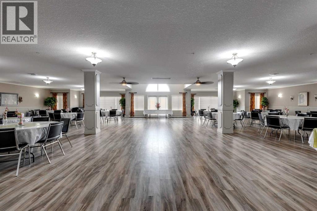 Single Family House for Sale in   Everstone Drive SW Evergreen Calgary 