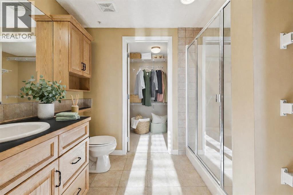 Single Family House for Sale in   Everstone Drive SW Evergreen Calgary 