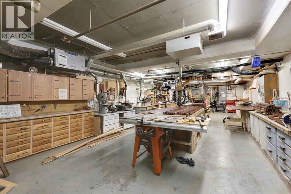 Single Family House for Sale in   Everstone Drive SW Evergreen Calgary 