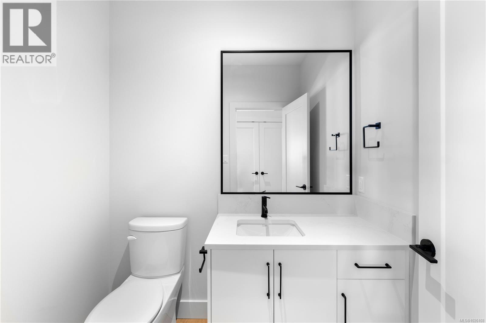 3425 Horizon Terr, Langford