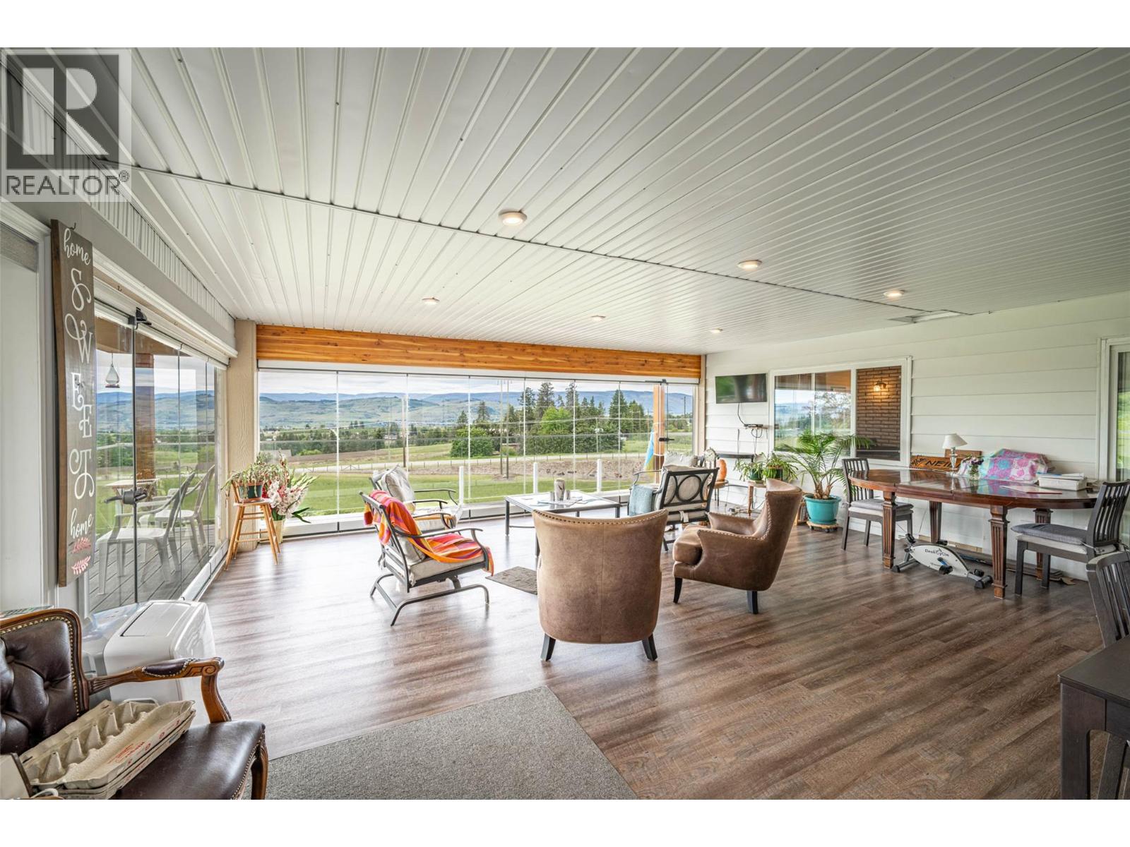 5541 Dixon Dam Road, Vernon