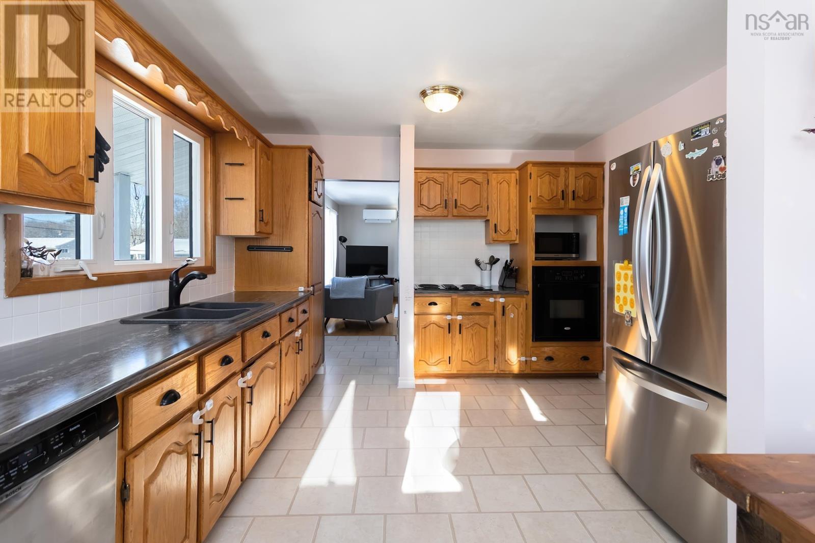 Property 18 of 38 of 132 Charlottetown Way