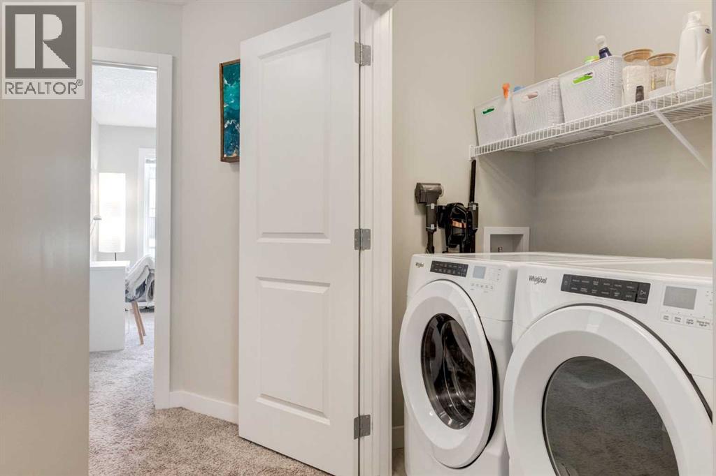 Single Family House for Sale in  Crestbrook Common SW Crestmont Calgary 