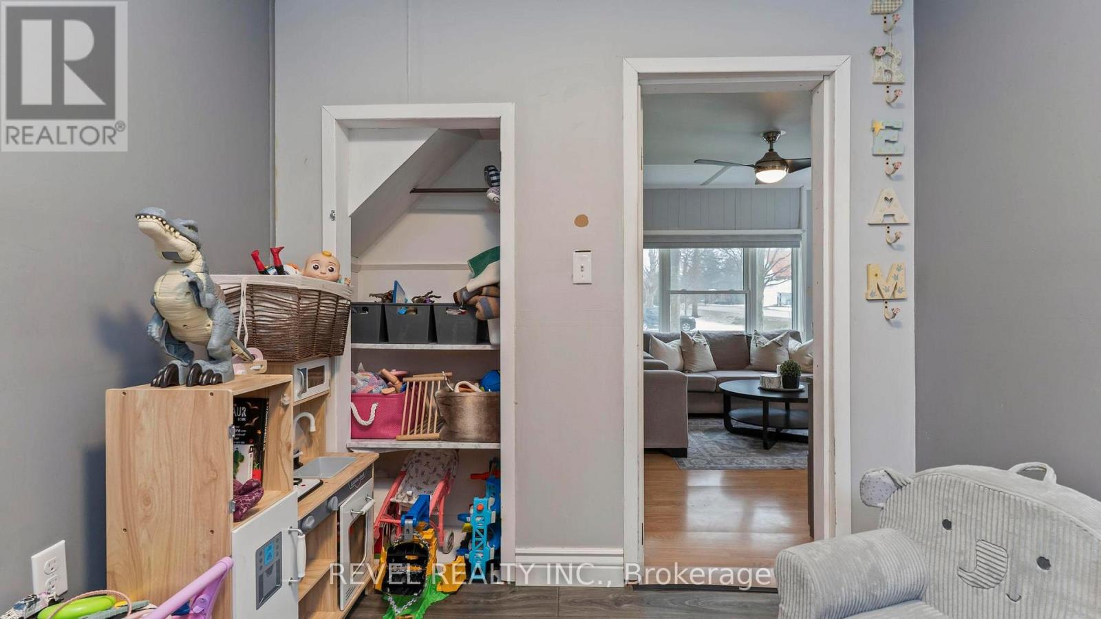 10299 ILDERTON ROAD Property Photo
