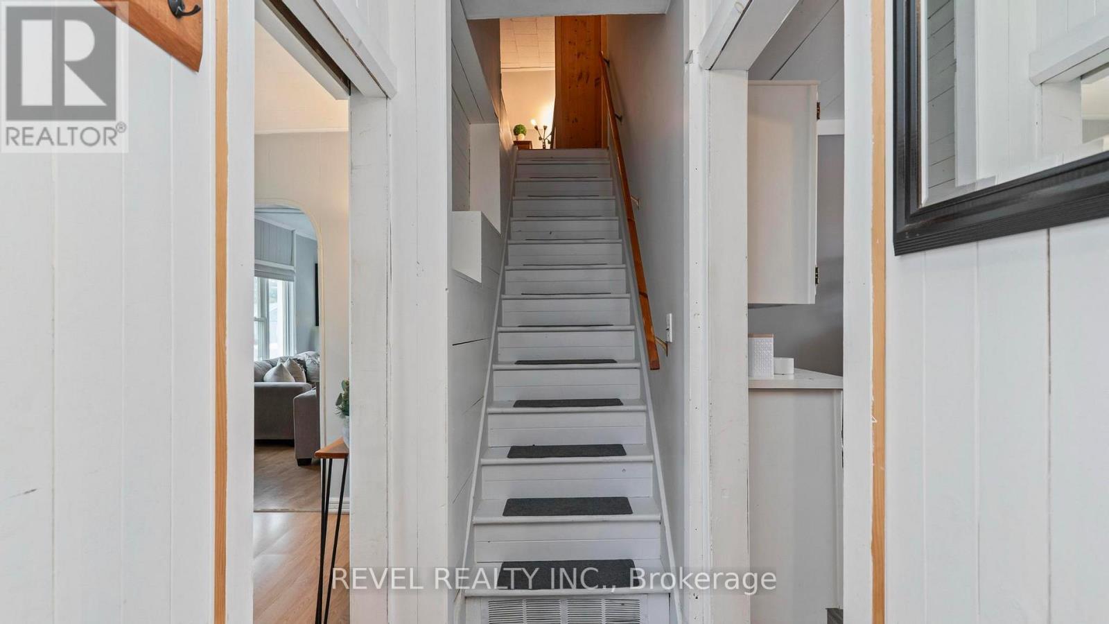 10299 ILDERTON ROAD Property Photo