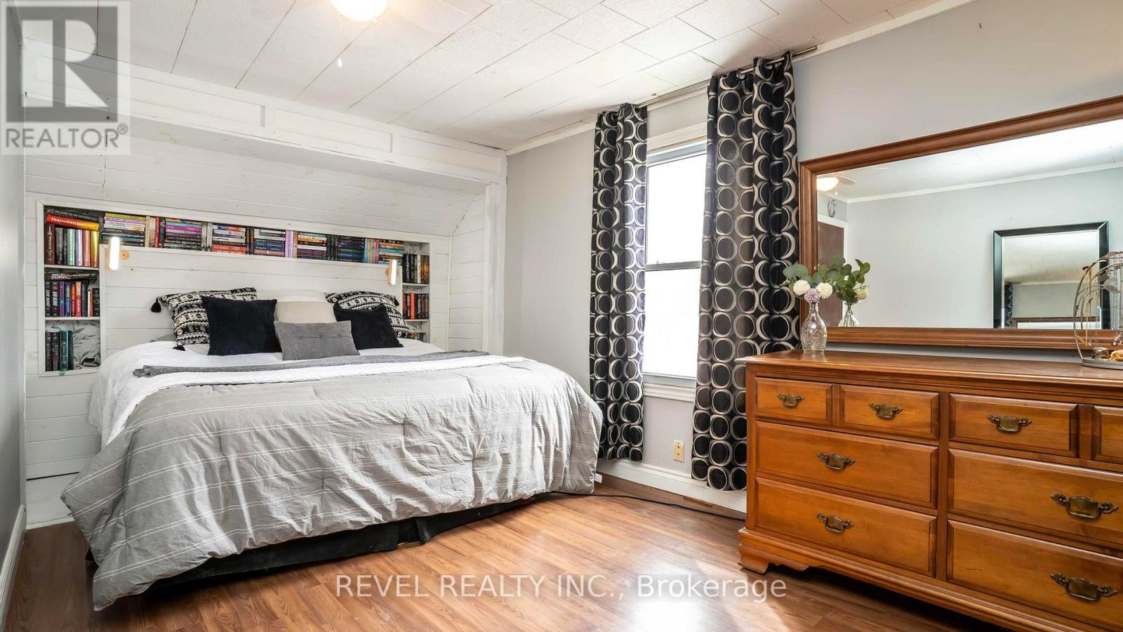 10299 ILDERTON ROAD Property Photo