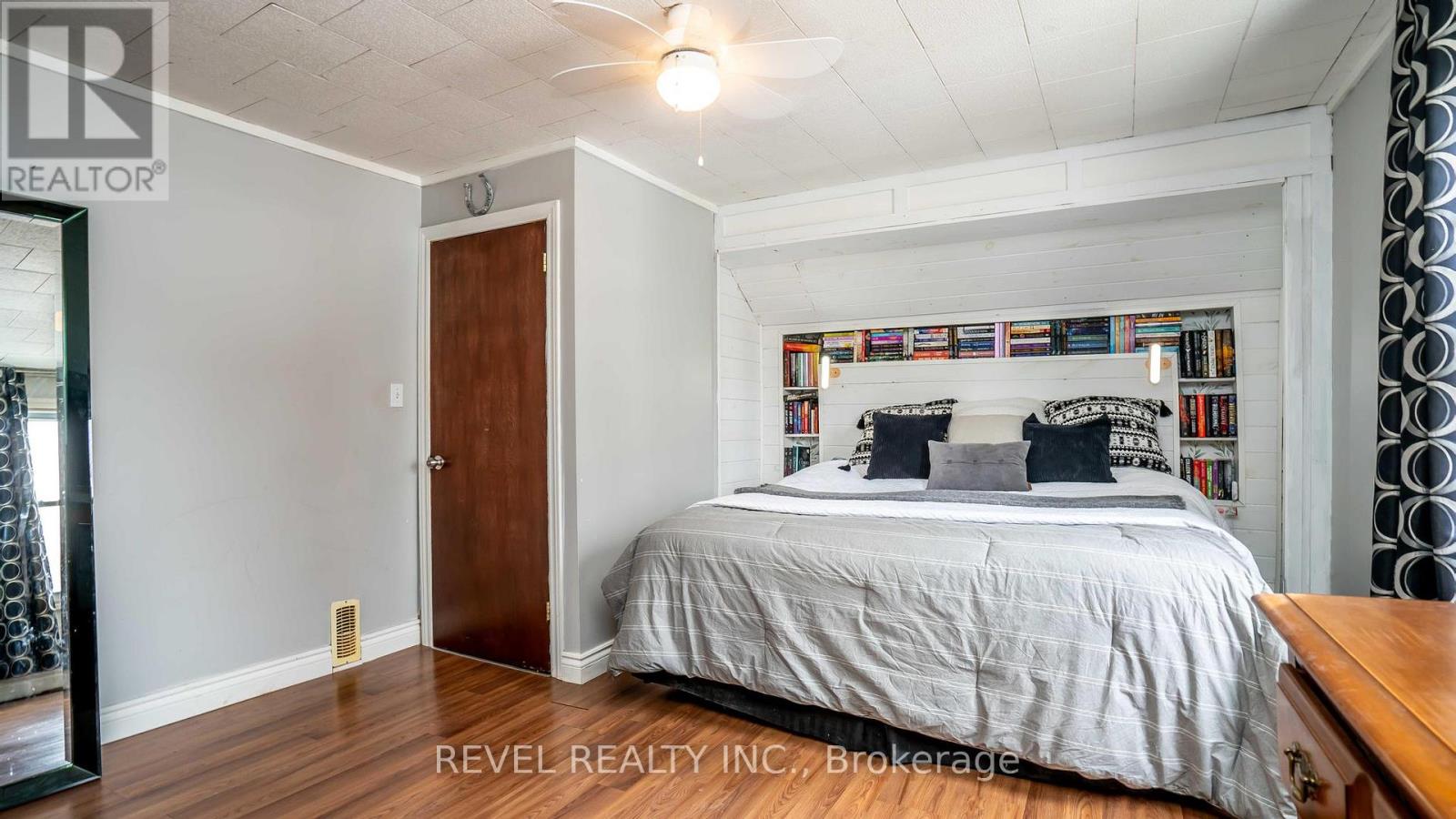 10299 ILDERTON ROAD Property Photo