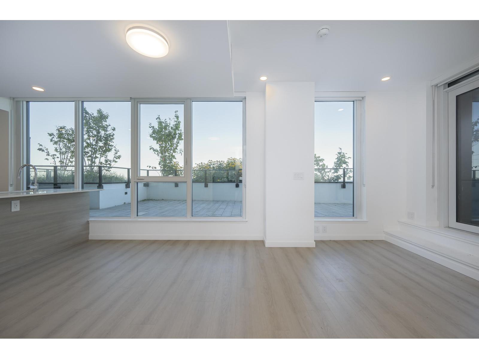 2204 10333 133 STREET, Surrey