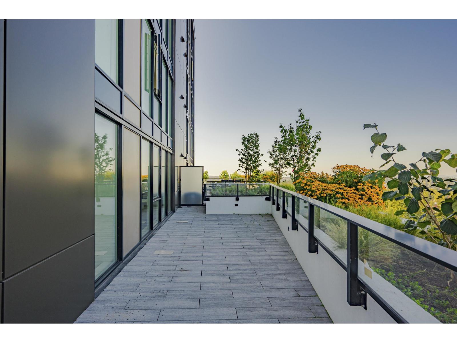 2204 10333 133 STREET, Surrey