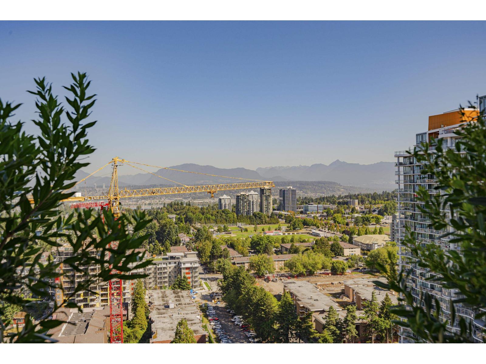 2204 10333 133 STREET, Surrey