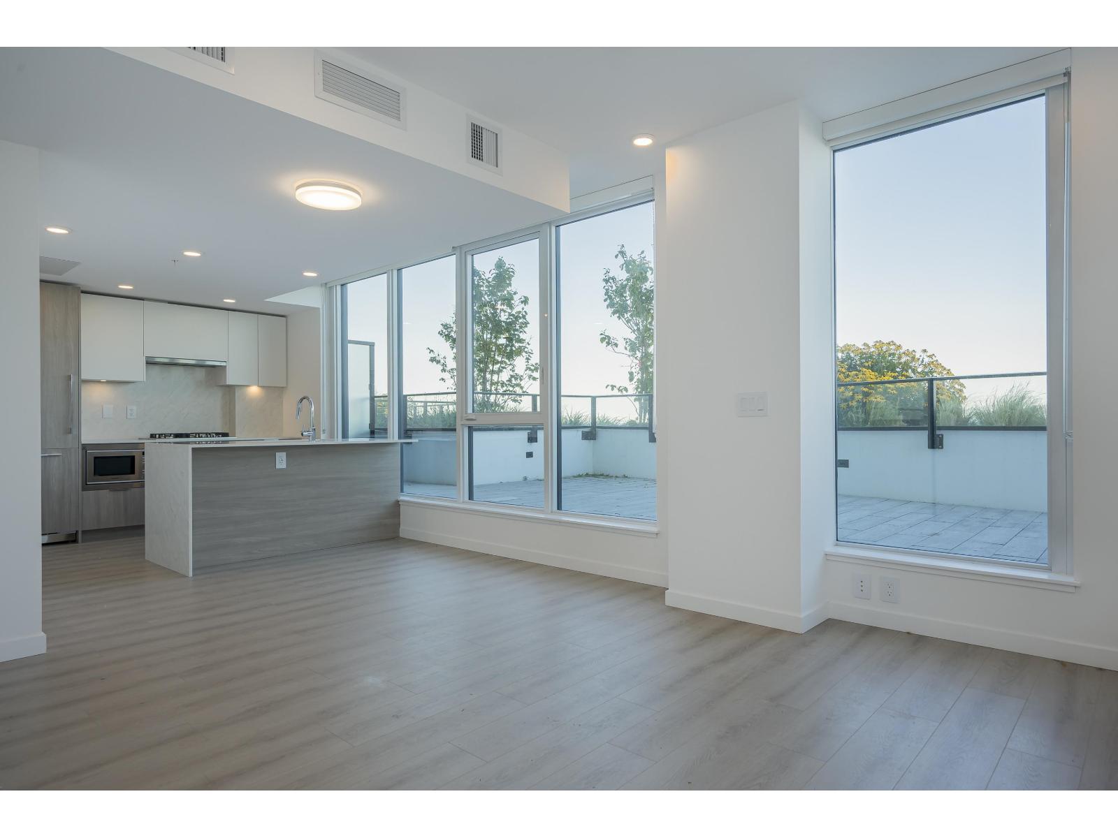 2204 10333 133 STREET, Surrey