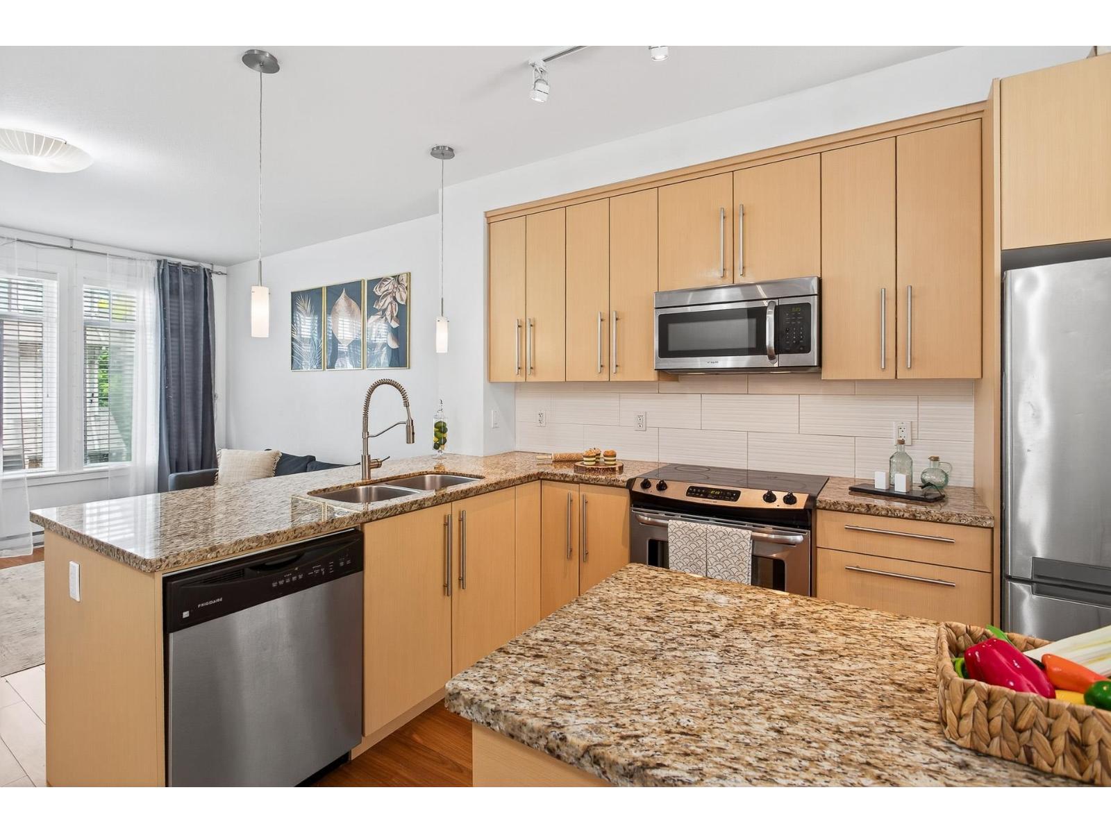 37 8250 209B STREET, Langley