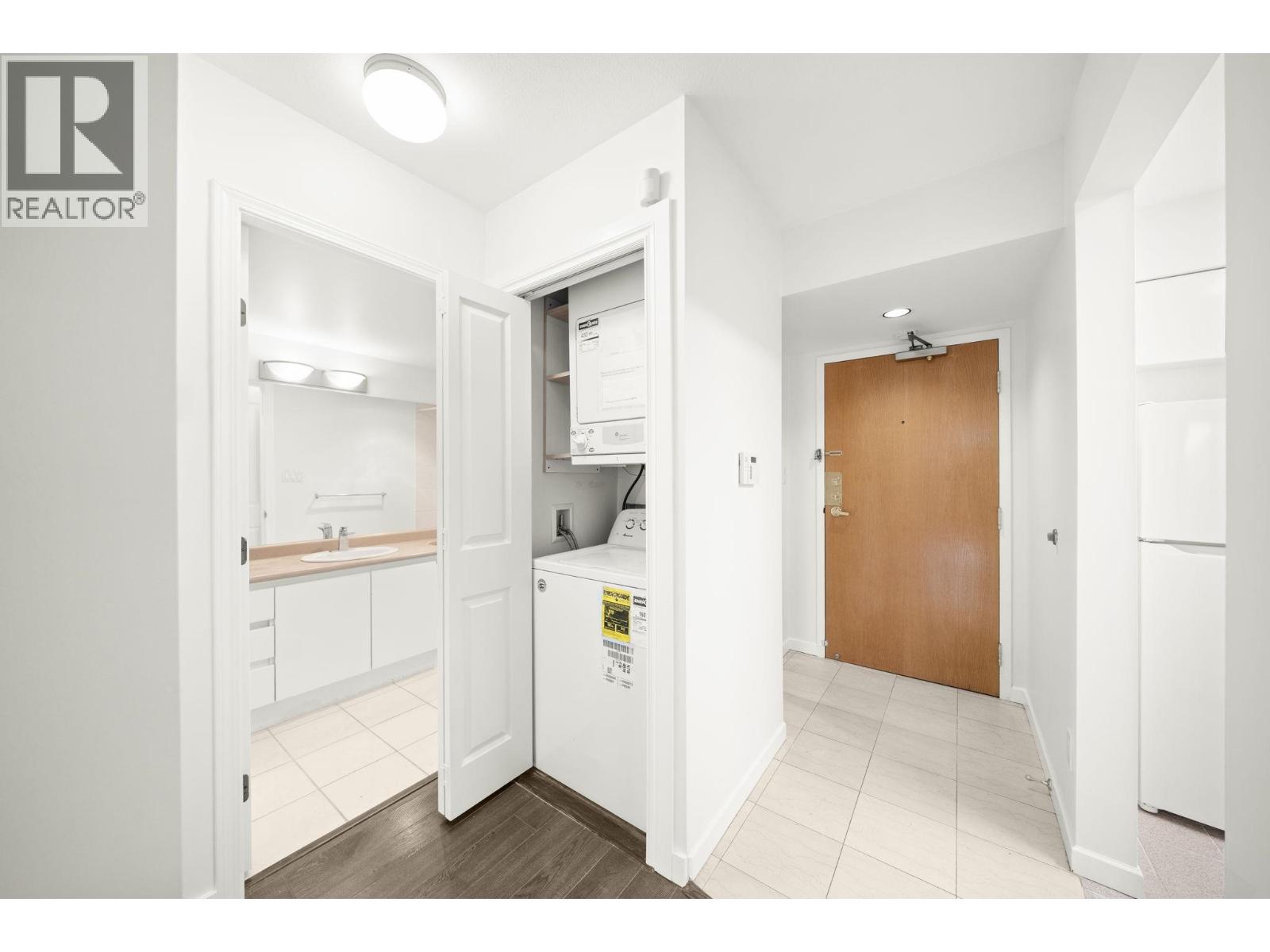 1101 9623 MANCHESTER DRIVE, Burnaby