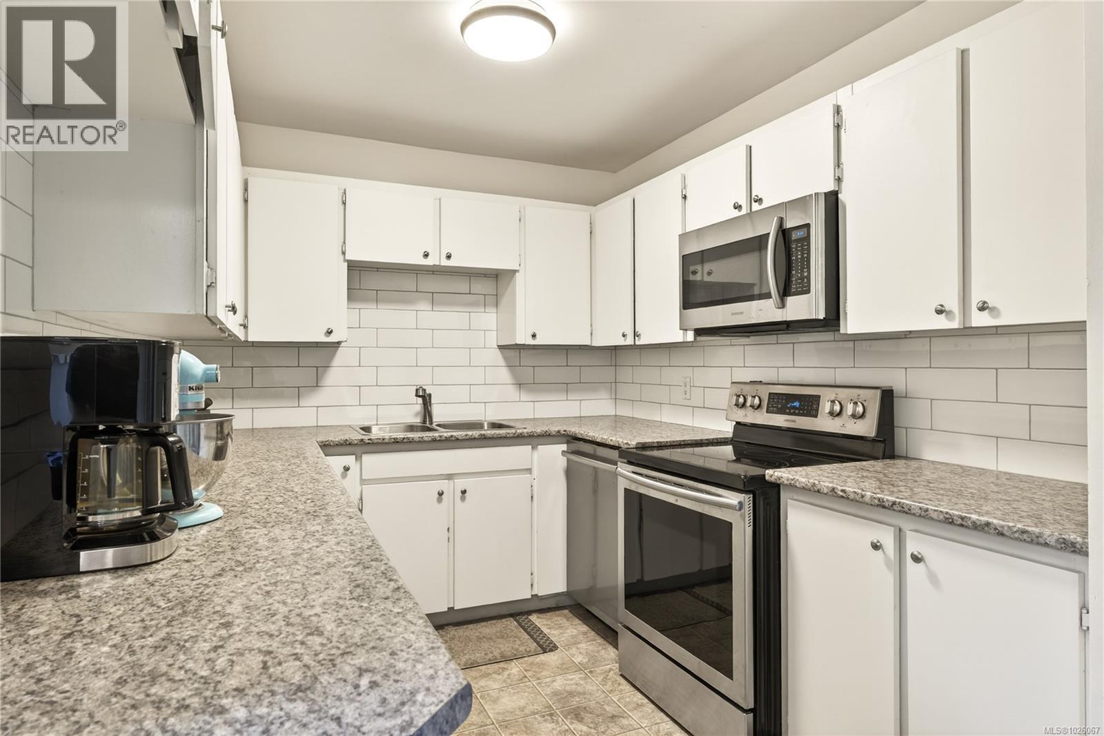 28 855 Howard Ave, Nanaimo