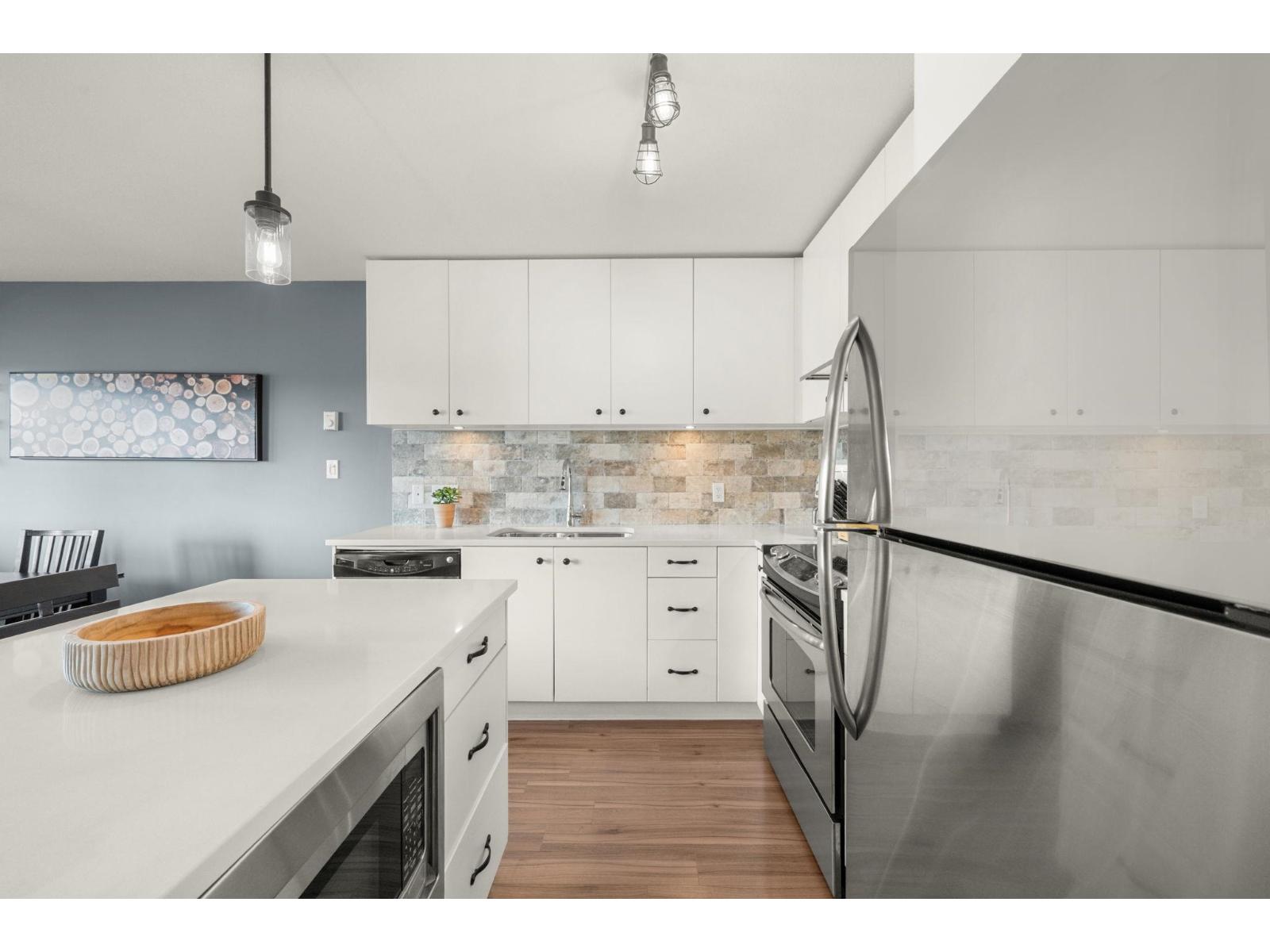 463 15850 26 AVENUE, Surrey