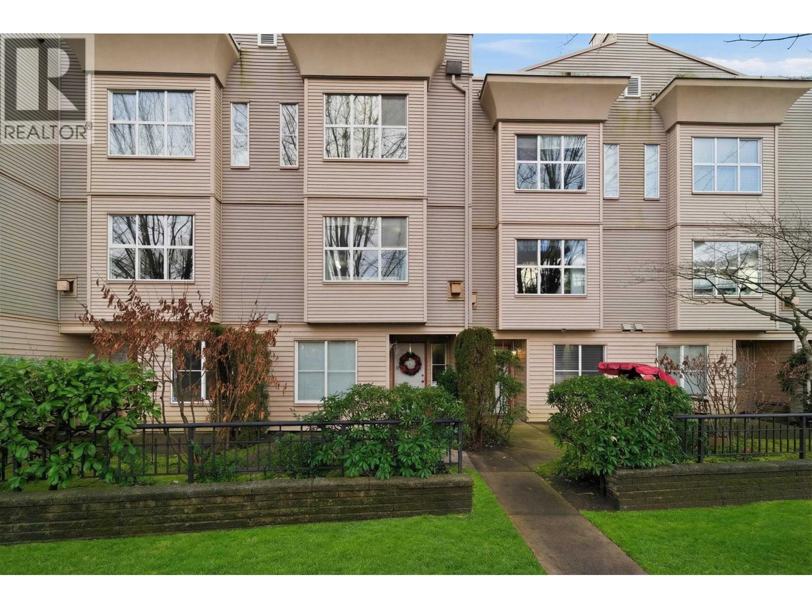 4 12449 191 STREET - Photo 5 of 29, Pitt Meadows, British Columbia